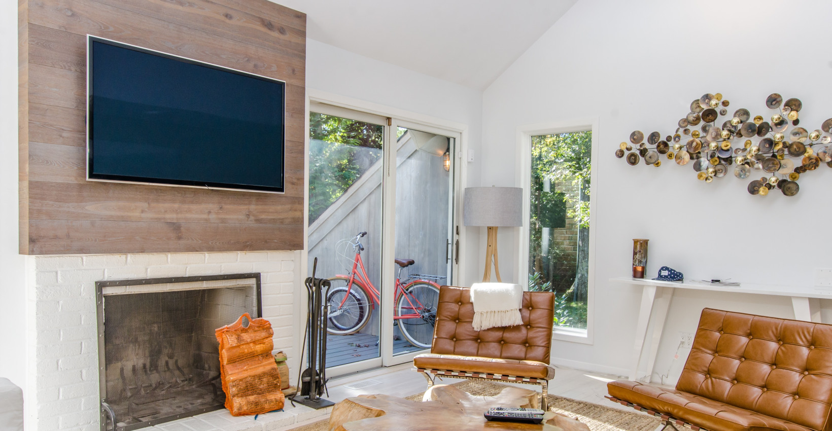 home theatre with flat panel tv