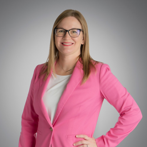 Andrea Howard headshot 2025 square