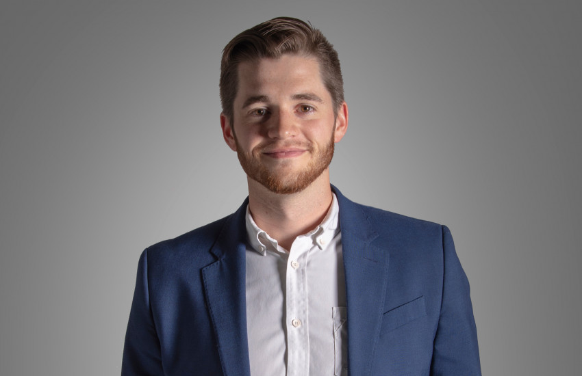 Taron Lewis, Branch Manager