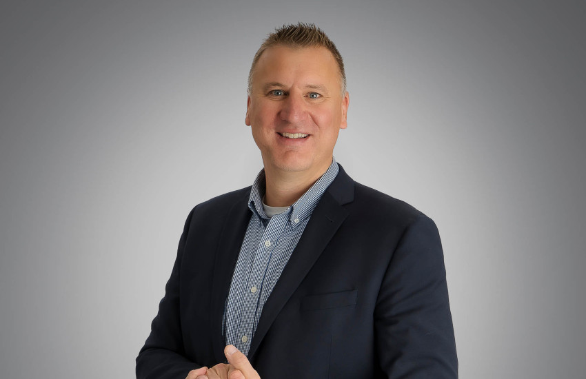 Jason Herlitzke headshot 2024